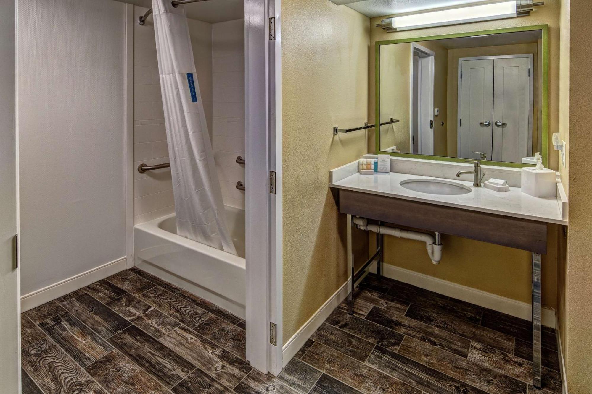 בארטלט Hampton Inn & Suites Memphis-Wolfchase Galleria מראה חיצוני תמונה